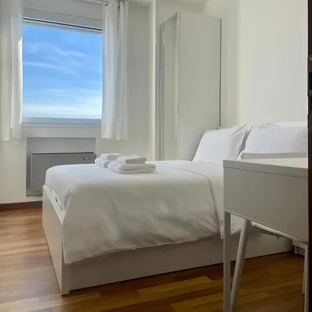 Δωμάτια σε οικογενειακή κατοικία 999-ting *